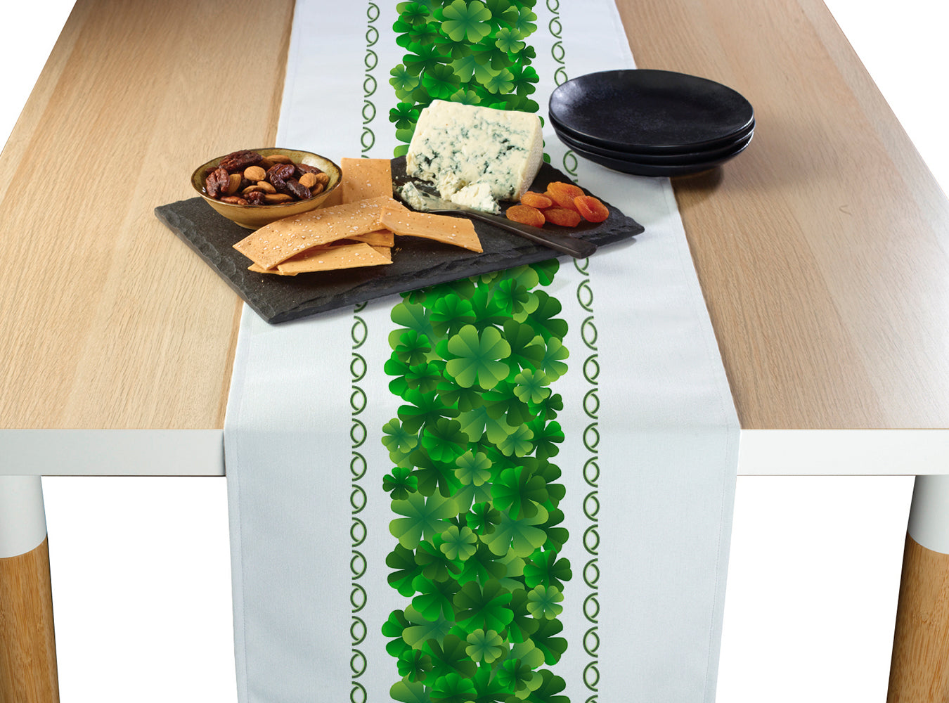 Clover Arches Garland Runners – Tablecloth.com