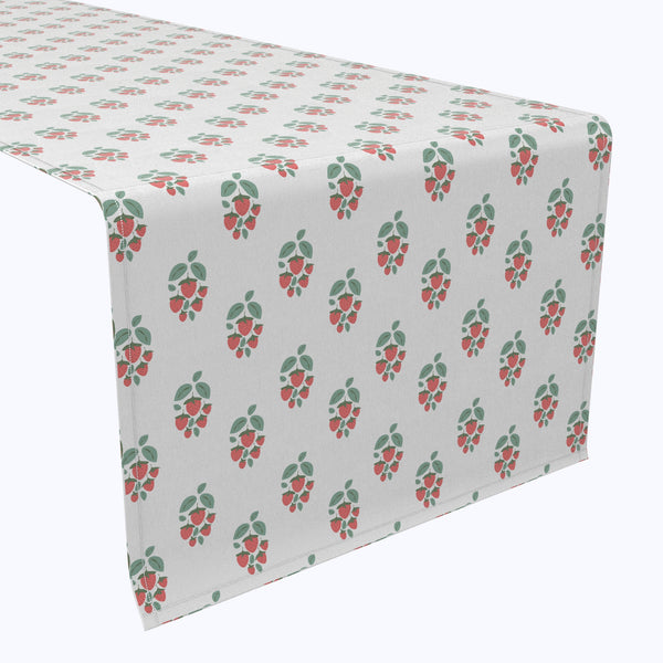 Strawberry Bushes Table Runners